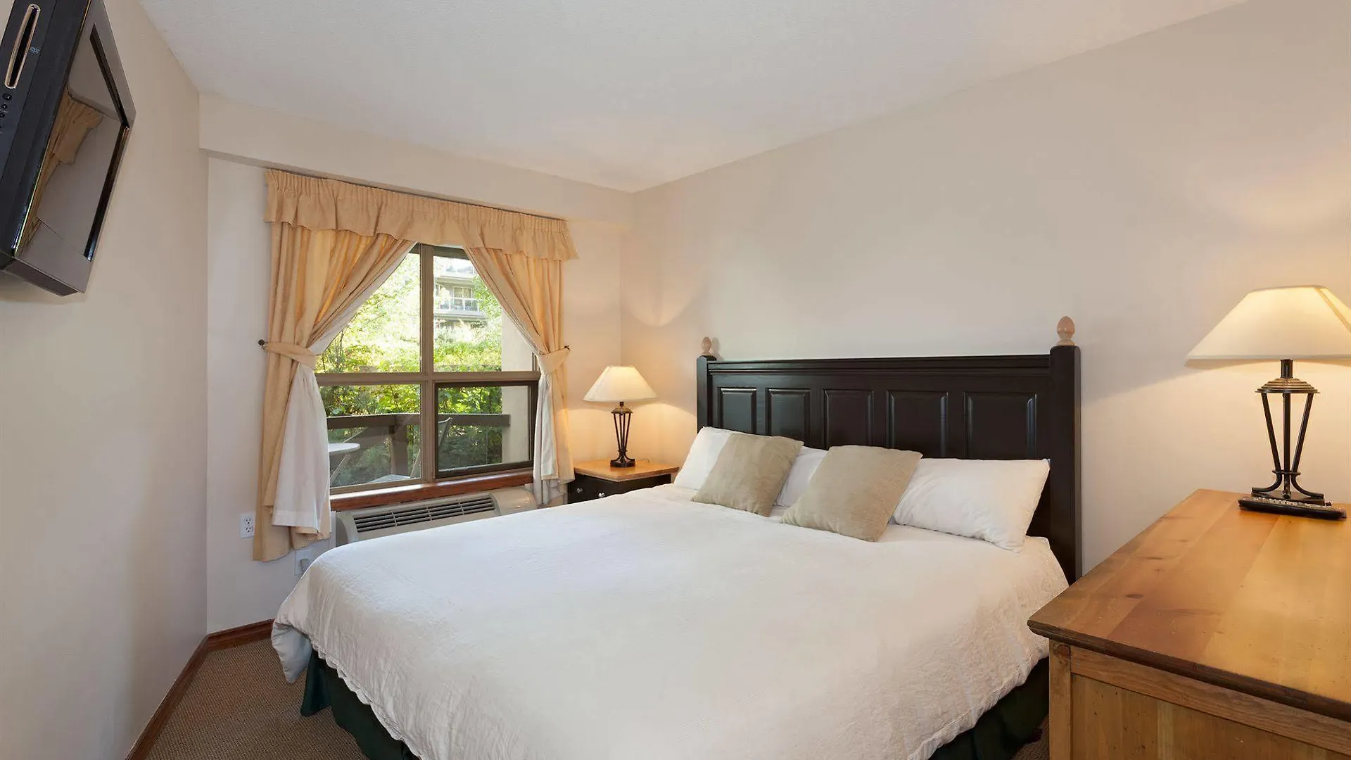 The Aspens By Whistler Premier Hotel Canada